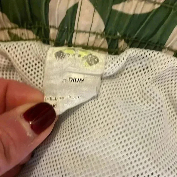 DBX Men’s Medium Swim or Board Trunks - Picture 7 of 9